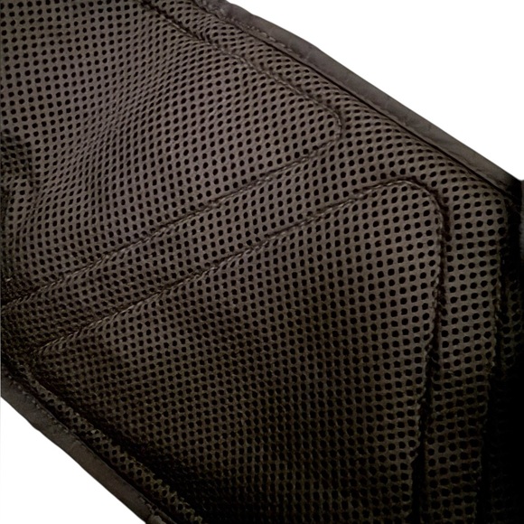 Athleta Excursions Large Belt Bag in Black - Picture 11 of 11